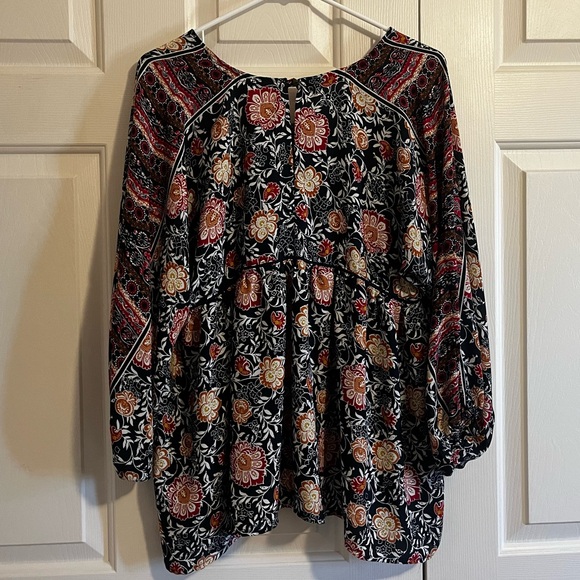 Knox Rose Floral Boho Peasant Blouse - Picture 7 of 7